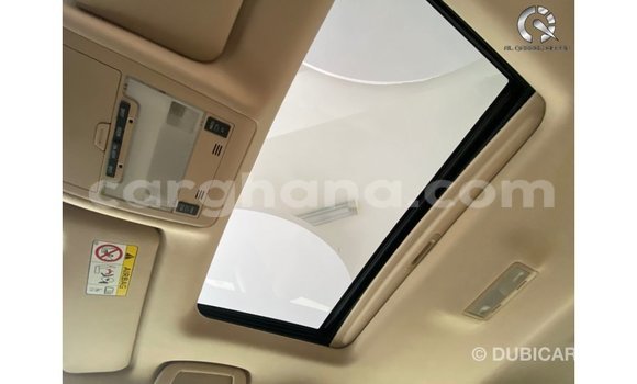 Sayi Imported Toyota Land Cruiser White Mota in Import - Dubai a Ashanti Sayi Imported Toyota Land Cruiser White Mota in Import - Dubai a Ashanti