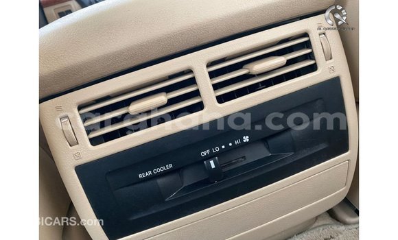 Sayi Imported Toyota Land Cruiser White Mota in Import - Dubai a Ashanti Sayi Imported Toyota Land Cruiser White Mota in Import - Dubai a Ashanti