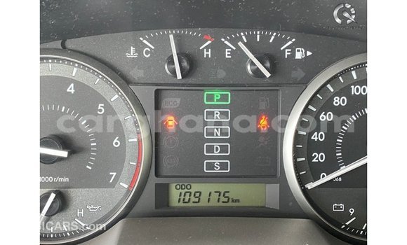 Sayi Imported Toyota Land Cruiser White Mota in Import - Dubai a Ashanti Sayi Imported Toyota Land Cruiser White Mota in Import - Dubai a Ashanti