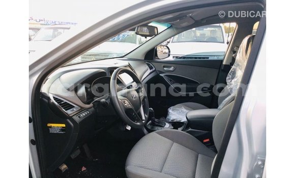 Buy Import Hyundai Santa Fe Other Car in Import - Dubai in Ashanti Buy Import Hyundai Santa Fe Other Car in Import - Dubai in Ashanti