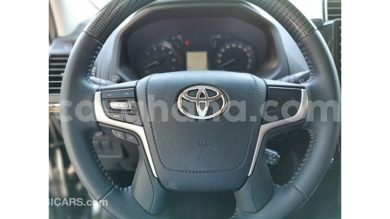 Big with watermark toyota prado ashanti import dubai 27657