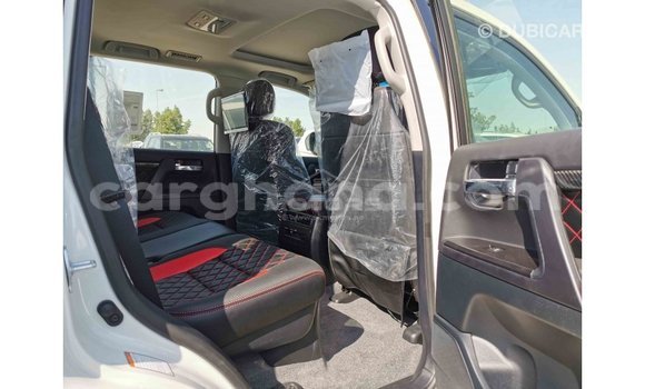 Buy Import Toyota Land Cruiser White Car in Import - Dubai in Ashanti Buy Import Toyota Land Cruiser White Car in Import - Dubai in Ashanti