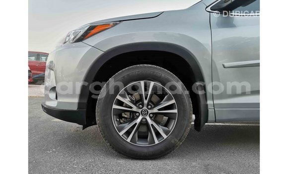 Buy Import Toyota Highlander White Car in Import - Dubai in Ashanti Buy Import Toyota Highlander White Car in Import - Dubai in Ashanti