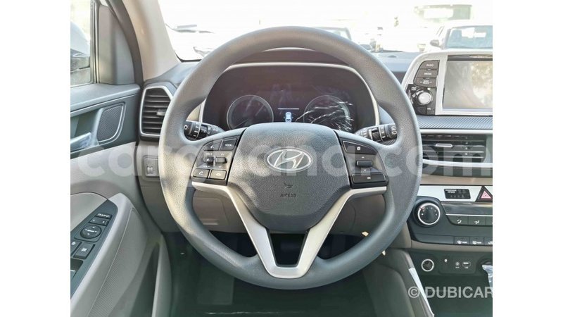 Big with watermark hyundai tucson ashanti import dubai 27727