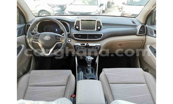 Sayi Imported Hyundai Tucson White Mota in Import - Dubai a Ashanti Sayi Imported Hyundai Tucson White Mota in Import - Dubai a Ashanti