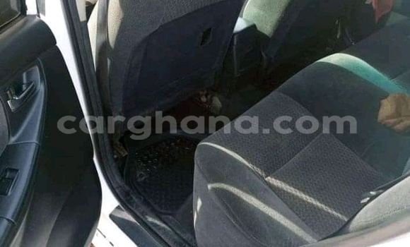 Ra Àlòkù Toyota Corolla funfun Ọkọ̀ in Accra ni Greater Accra Ra Àlòkù Toyota Corolla funfun Ọkọ̀ in Accra ni Greater Accra