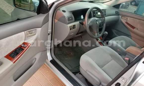 Sayi Na hannu Toyota Corolla Azurfa Mota in Sekondi a Yamma Sayi Na hannu Toyota Corolla Azurfa Mota in Sekondi a Yamma