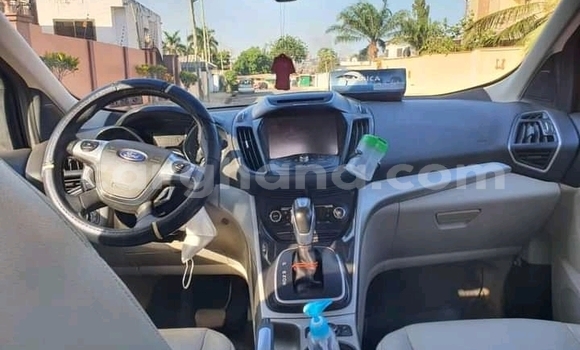 Sayi Na hannu Ford V8 Sauran Mota in Accra a Greater Accra Sayi Na hannu Ford V8 Sauran Mota in Accra a Greater Accra