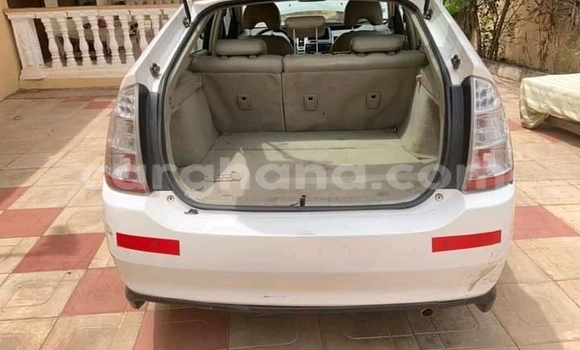 Buy Used Toyota Prius White Car in Accra in Greater Accra Buy Used Toyota Prius White Car in Accra in Greater Accra