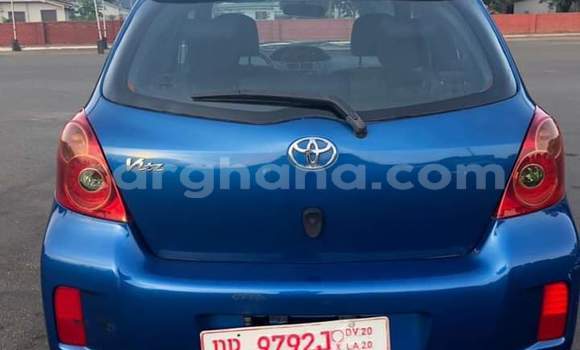 Ra Àlòkù Toyota Yaris Blue Ọkọ̀ in Sekondi ni Oorun