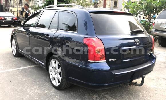 Ra Àlòkù Toyota Avensis Blue Ọkọ̀ in Sekondi ni Oorun