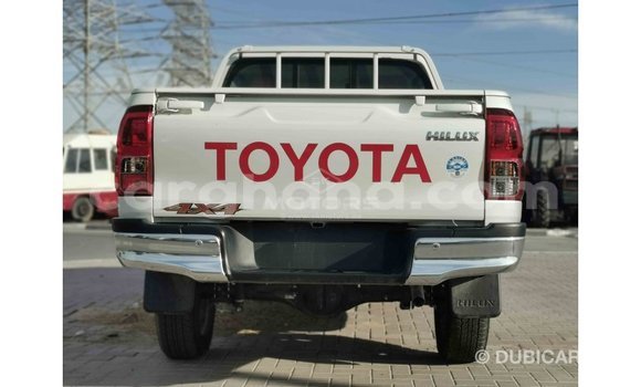 Buy Import Toyota Hilux White Car in Import - Dubai in Ashanti Buy Import Toyota Hilux White Car in Import - Dubai in Ashanti
