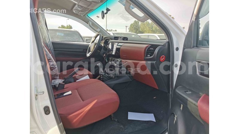 Big with watermark toyota hilux ashanti import dubai 27809