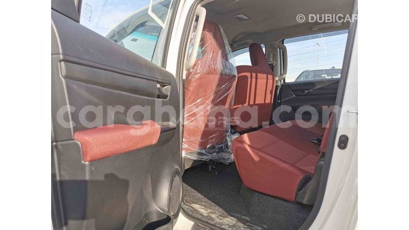 Big with watermark toyota hilux ashanti import dubai 27809