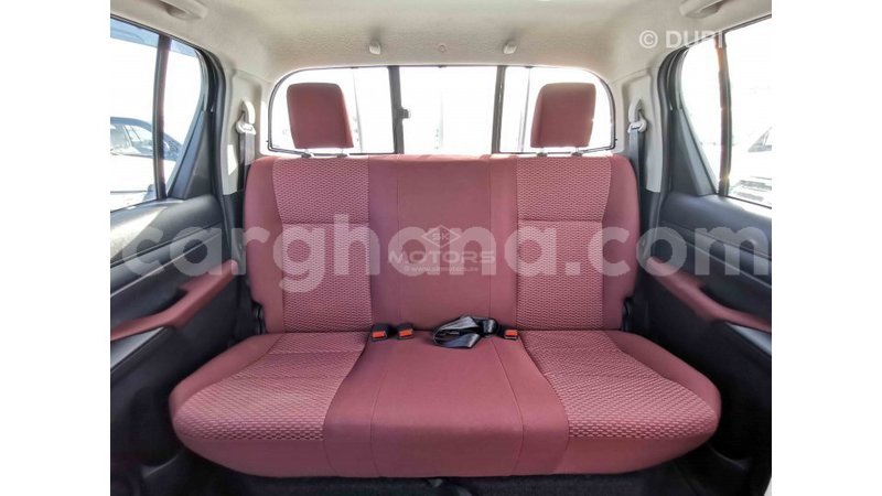 Big with watermark toyota hilux ashanti import dubai 27809