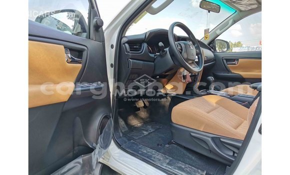 Buy Import Toyota Fortuner White Car in Import - Dubai in Ashanti Buy Import Toyota Fortuner White Car in Import - Dubai in Ashanti