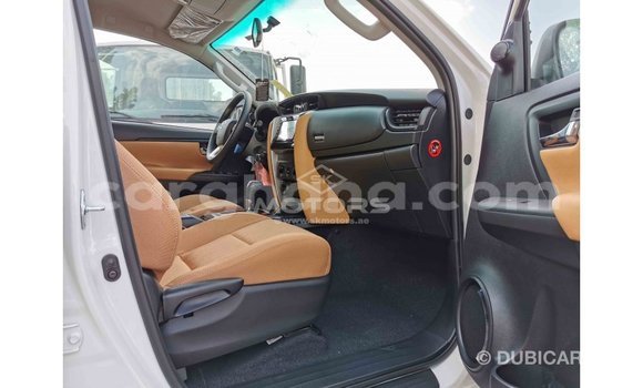 Buy Import Toyota Fortuner White Car in Import - Dubai in Ashanti Buy Import Toyota Fortuner White Car in Import - Dubai in Ashanti