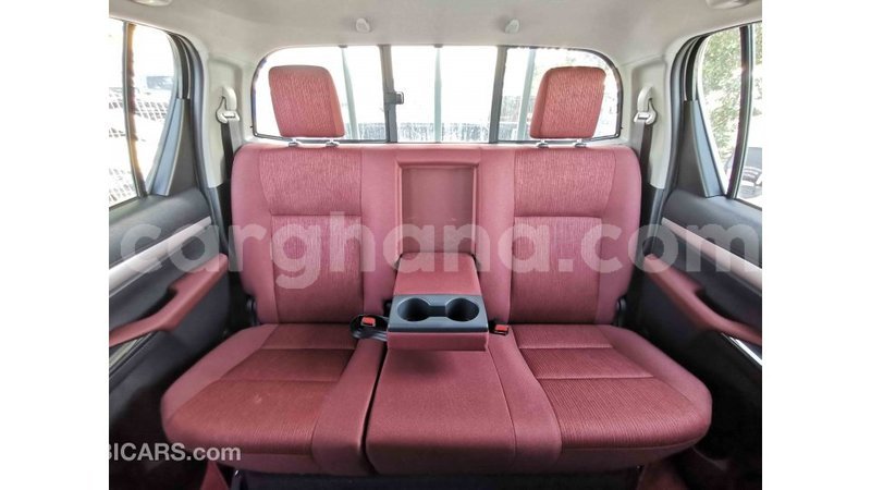 Big with watermark toyota hilux ashanti import dubai 27830