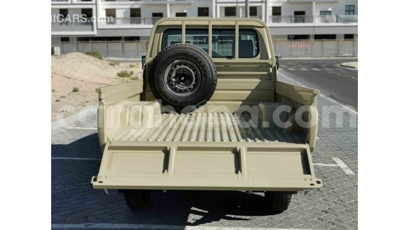 Big with watermark toyota land cruiser ashanti import dubai 27846