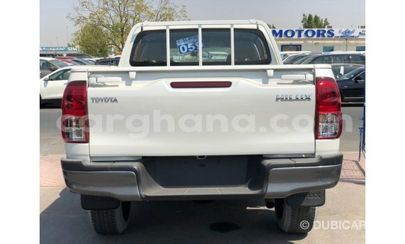 Buy Import Toyota Hilux White Car in Import - Dubai in Ashanti Buy Import Toyota Hilux White Car in Import - Dubai in Ashanti