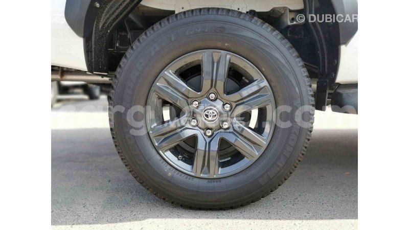 Big with watermark toyota hilux ashanti import dubai 27877