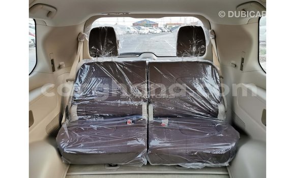 Sayi Imported Toyota Land Cruiser White Mota in Import - Dubai a Ashanti Sayi Imported Toyota Land Cruiser White Mota in Import - Dubai a Ashanti
