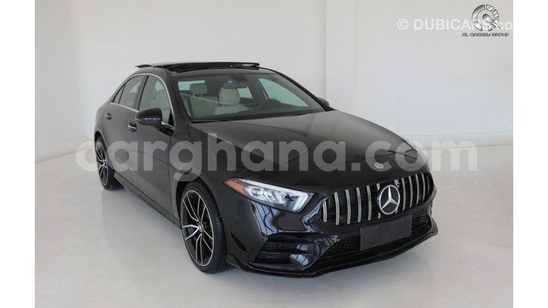 Big with watermark mercedes benz a200 ashanti import dubai 27894