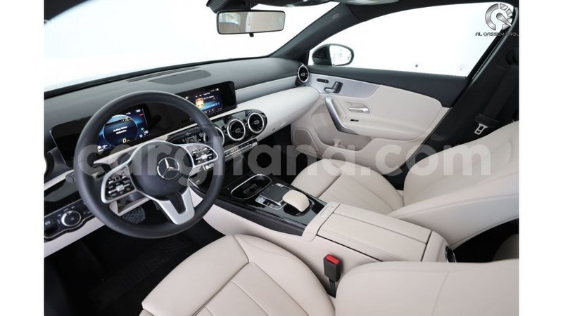 Big with watermark mercedes benz a200 ashanti import dubai 27894