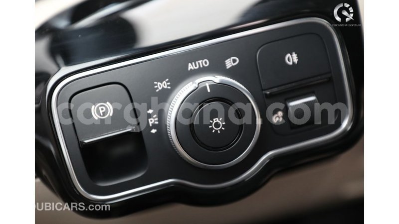 Big with watermark mercedes benz a200 ashanti import dubai 27894