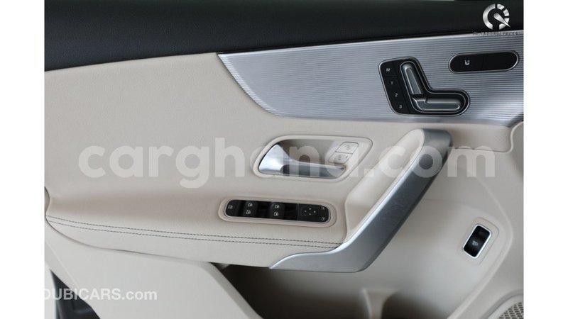 Big with watermark mercedes benz a200 ashanti import dubai 27894