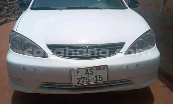 Sayi Na hannu Toyota Camry White Mota in Accra a Greater Accra Sayi Na hannu Toyota Camry White Mota in Accra a Greater Accra