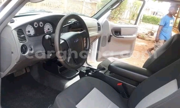 Buy Used Ford Escape White Car in Accra in Greater Accra Buy Used Ford Escape White Car in Accra in Greater Accra