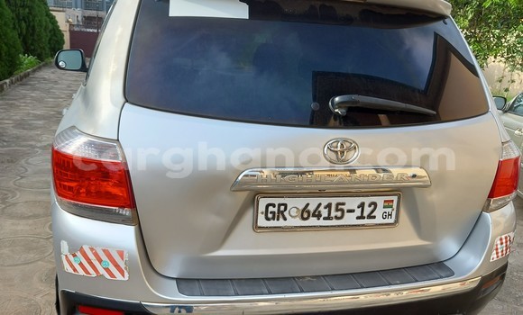 Buy Used Toyota Highlander Silver Car in Amasaman in Greater Accra Buy Used Toyota Highlander Silver Car in Amasaman in Greater Accra