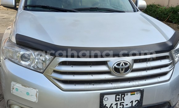Buy Used Toyota Highlander Silver Car in Amasaman in Greater Accra Buy Used Toyota Highlander Silver Car in Amasaman in Greater Accra