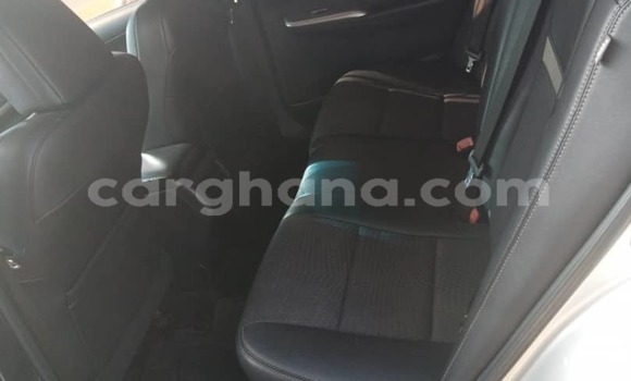 Sayi Na hannu Toyota Camry Azurfa Mota in Accra a Greater Accra Sayi Na hannu Toyota Camry Azurfa Mota in Accra a Greater Accra