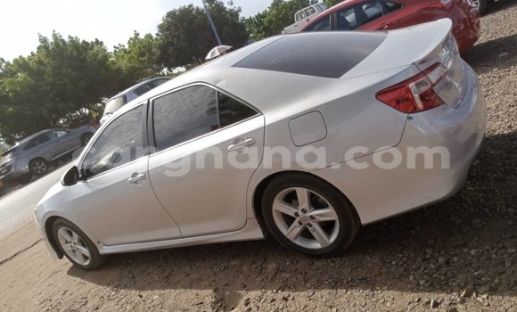 Sayi Na hannu Toyota Camry Azurfa Mota in Accra a Greater Accra Sayi Na hannu Toyota Camry Azurfa Mota in Accra a Greater Accra