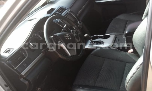 Sayi Na hannu Toyota Camry Azurfa Mota in Accra a Greater Accra Sayi Na hannu Toyota Camry Azurfa Mota in Accra a Greater Accra