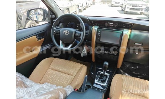 Buy Import Toyota Fortuner White Car in Import - Dubai in Ashanti Buy Import Toyota Fortuner White Car in Import - Dubai in Ashanti