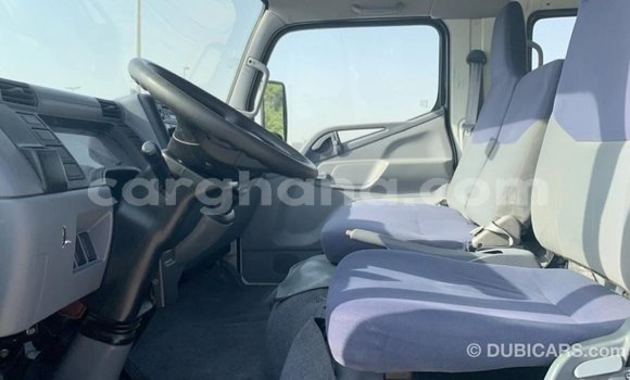 Ra Imported Mitsubishi i funfun Ọkọ̀ in Import - Dubai ni Ashanti Ra Imported Mitsubishi i funfun Ọkọ̀ in Import - Dubai ni Ashanti