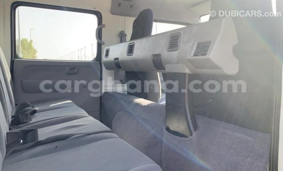 Ra Imported Mitsubishi i funfun Ọkọ̀ in Import - Dubai ni Ashanti Ra Imported Mitsubishi i funfun Ọkọ̀ in Import - Dubai ni Ashanti