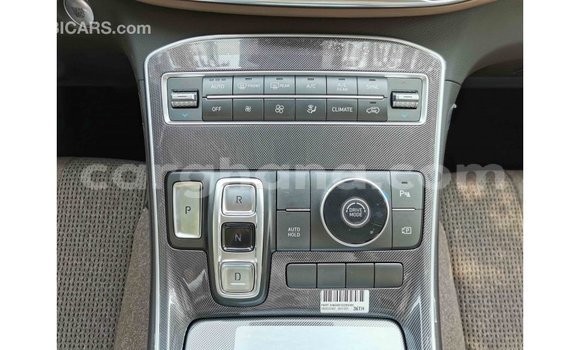 Ra Imported Hyundai Santa Fe funfun Ọkọ̀ in Import - Dubai ni Ashanti Ra Imported Hyundai Santa Fe funfun Ọkọ̀ in Import - Dubai ni Ashanti