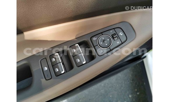 Ra Imported Hyundai Santa Fe funfun Ọkọ̀ in Import - Dubai ni Ashanti Ra Imported Hyundai Santa Fe funfun Ọkọ̀ in Import - Dubai ni Ashanti