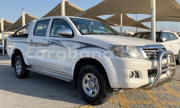 Ra Imported Toyota Hilux funfun Ọkọ̀ in Import - Dubai ni Ashanti Ra Imported Toyota Hilux funfun Ọkọ̀ in Import - Dubai ni Ashanti