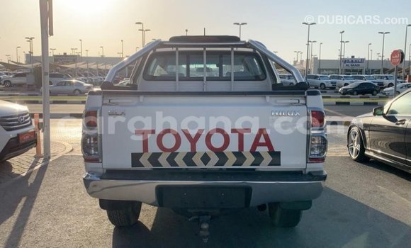 Ra Imported Toyota Hilux funfun Ọkọ̀ in Import - Dubai ni Ashanti Ra Imported Toyota Hilux funfun Ọkọ̀ in Import - Dubai ni Ashanti