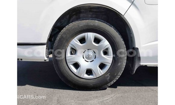 Sayi Imported Toyota Hiace White Mota in Import - Dubai a Ashanti Sayi Imported Toyota Hiace White Mota in Import - Dubai a Ashanti