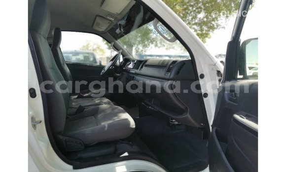 Ra Imported Toyota Hiace funfun Ọkọ̀ in Import - Dubai ni Ashanti Ra Imported Toyota Hiace funfun Ọkọ̀ in Import - Dubai ni Ashanti