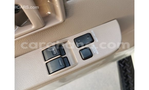 Buy Import Toyota Land Cruiser White Car in Import - Dubai in Ashanti Buy Import Toyota Land Cruiser White Car in Import - Dubai in Ashanti