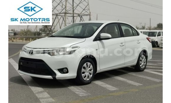 Ra Imported Toyota Yaris funfun Ọkọ̀ in Import - Dubai ni Ashanti Ra Imported Toyota Yaris funfun Ọkọ̀ in Import - Dubai ni Ashanti