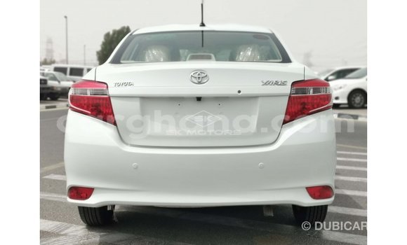 Ra Imported Toyota Yaris funfun Ọkọ̀ in Import - Dubai ni Ashanti Ra Imported Toyota Yaris funfun Ọkọ̀ in Import - Dubai ni Ashanti