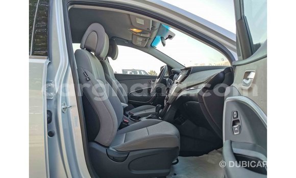 Ra Imported Hyundai Santa Fe Miiran Ọkọ̀ in Import - Dubai ni Ashanti Ra Imported Hyundai Santa Fe Miiran Ọkọ̀ in Import - Dubai ni Ashanti